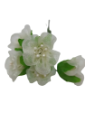 Fiori in organza con piccoli pistilli